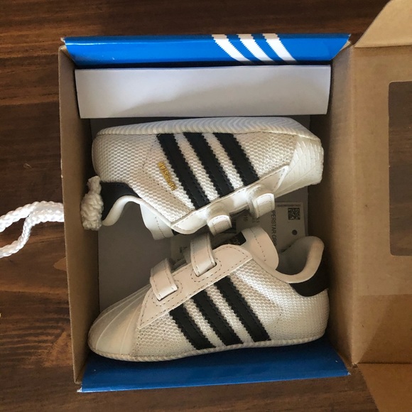 Infant Adidas crib shoes - Picture 3 of 5